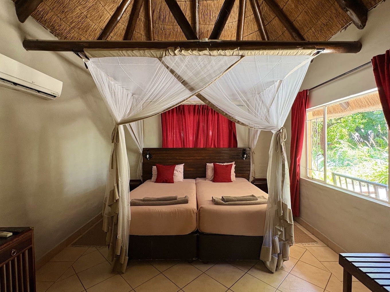 Island Safari Lodge-5